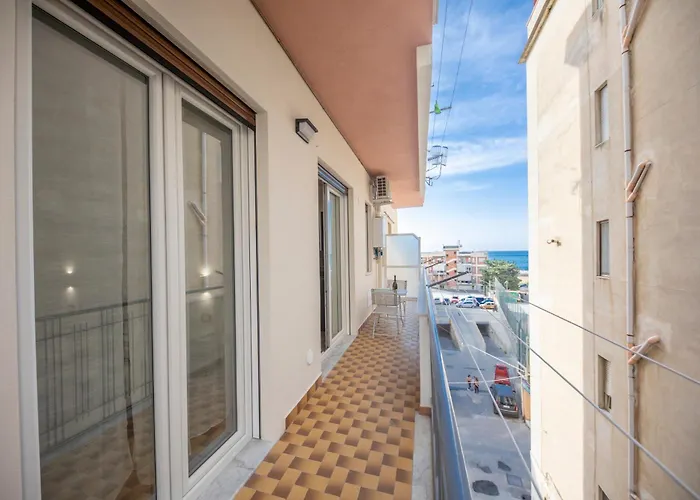Trinacria Apartments